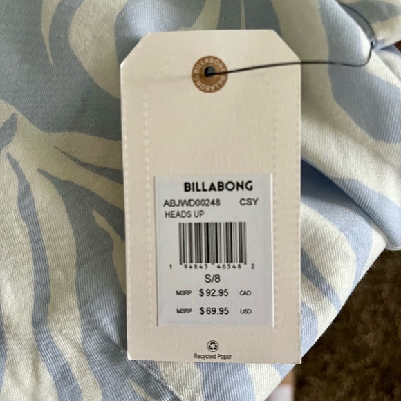 Brand new, never worn. Tags on. Palm print, snap front romper, cuffed sleeves. - Picture 9 of 9